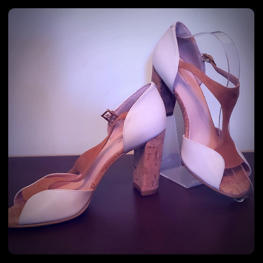 Leather heeled sandals